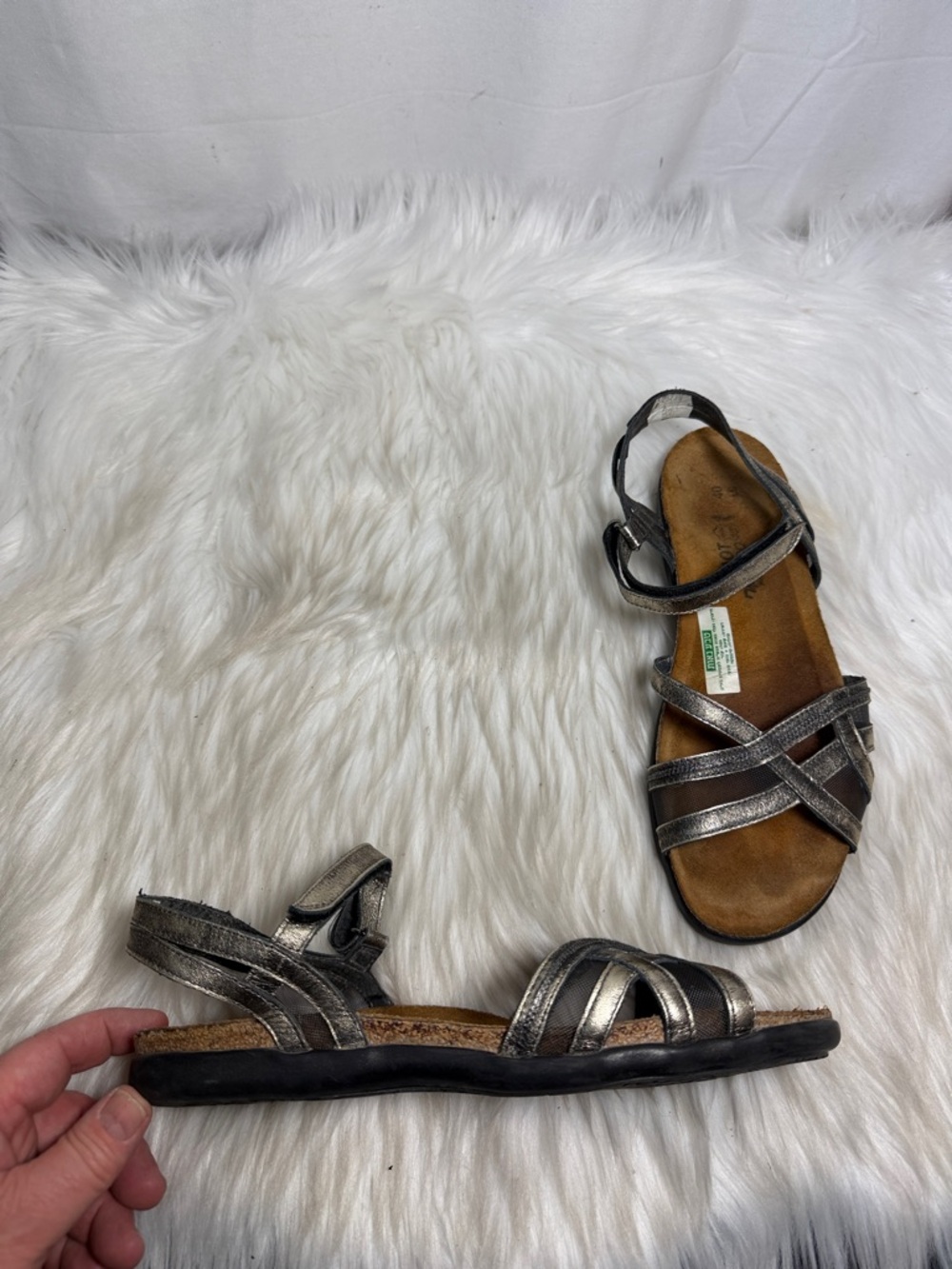 Naot Metallic Pewter Leather Women’s‎ Strappy Sandals Sz 40/US 9-9.5